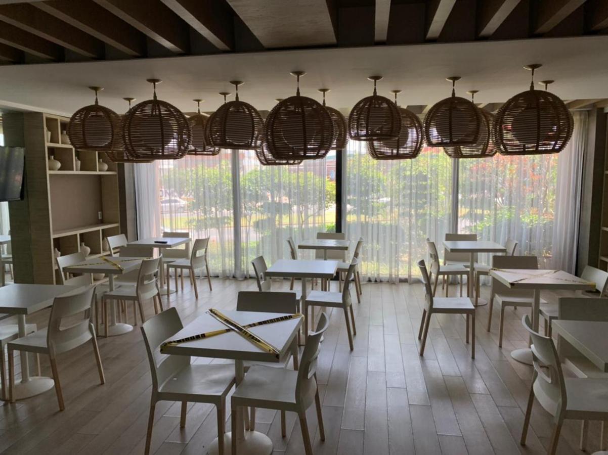 Motel Okura Villas Y Suites Гуадалахара Екстериор снимка